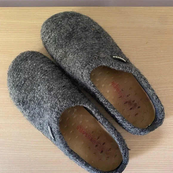 Giesswein Wool Felt Slippers - Picture 2 of 3